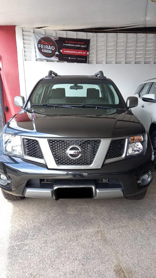 Carro Nissan Frontier 2016 2.5 TD CD 4x4 SV Attack (Aut)