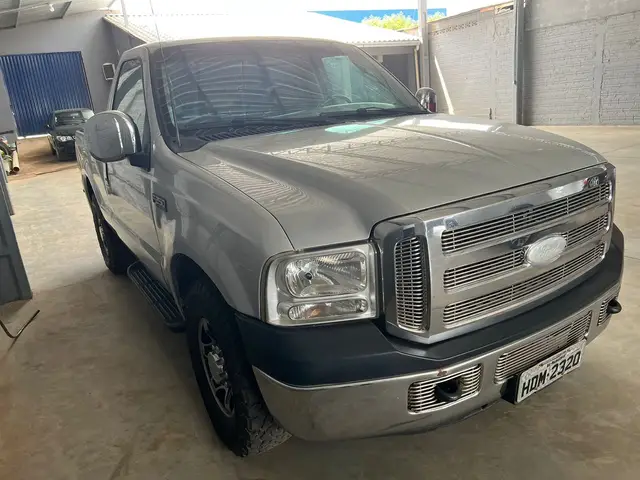 Carro Ford F-250 2004 F250 XLT 4.2 Turbo (Cab Simples)