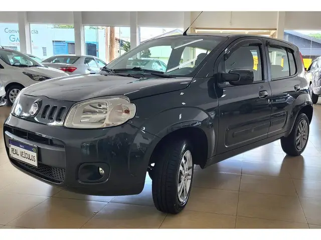 Carro Fiat Uno 2012 Vivace Celeb. 1.0 8V (Flex) 4p