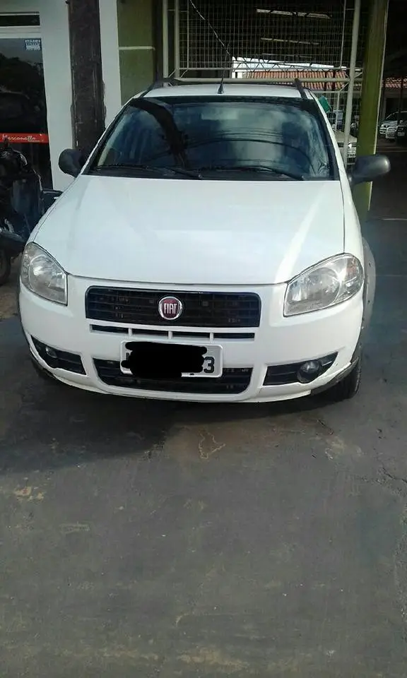Carro Fiat Strada 2011 Working 1.4 (Flex) (Cabine Dupla)