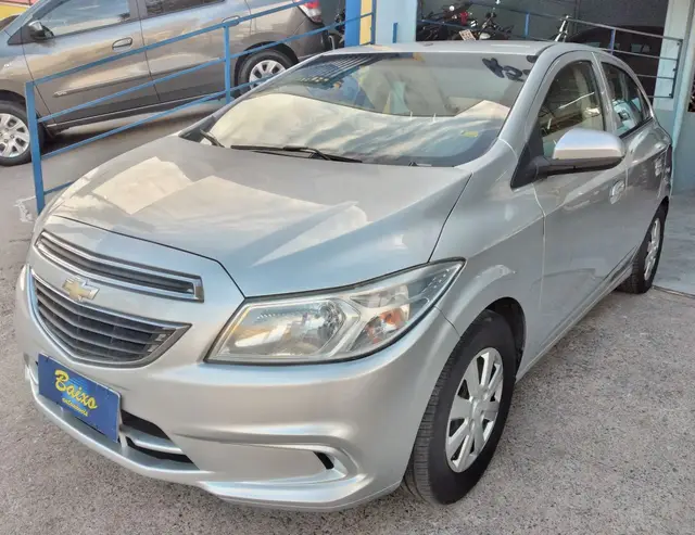 Carro Chevrolet Onix 2018 1.0 Joy SPE/4