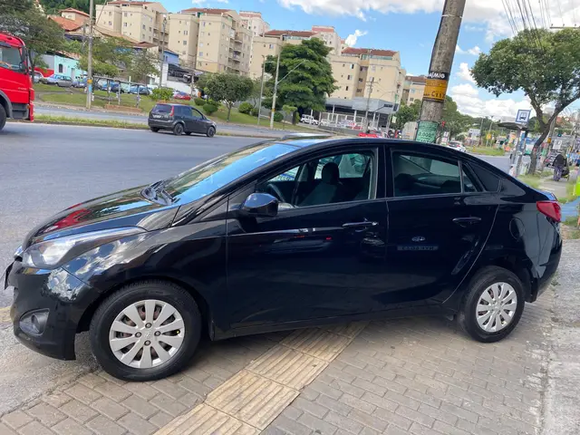 Carro Hyundai HB20S 2014 1.6 Comfort Plus (Flex)