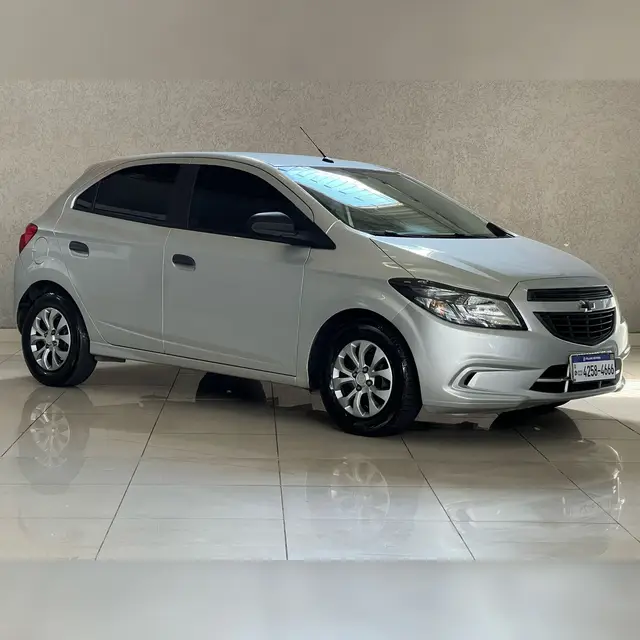 Carro Chevrolet Onix 2019 1.0 Joy SPE/4