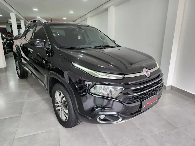 Carro Fiat Toro 2018 Volcano 2.0 diesel AT9 4x4