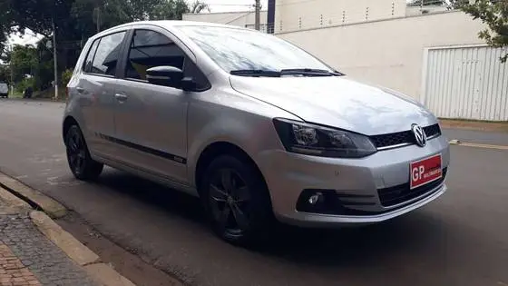 Carro Volkswagen Fox 2017 1.6 MSI Run (Flex)