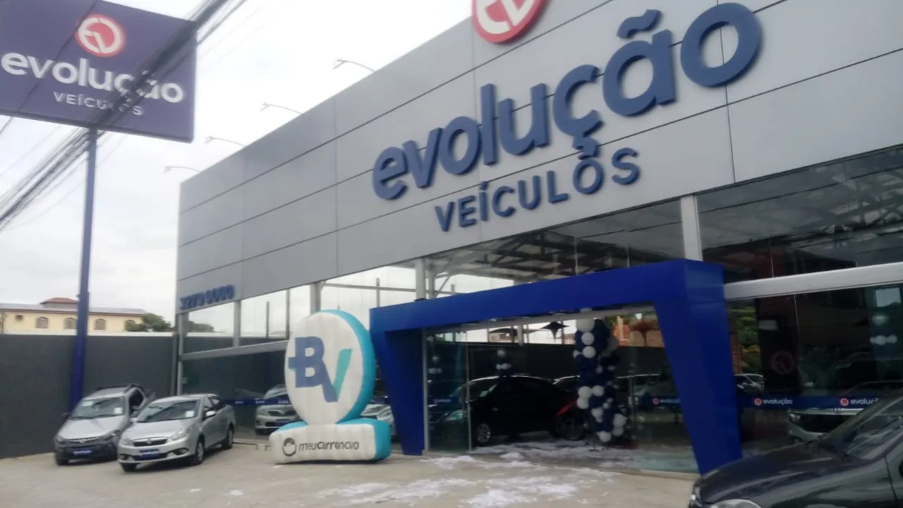 Fachada da loja EVOLUCAO AUTOMOVEIS LTDA - Governador Valadares - MG
