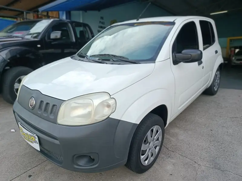 Fiat Uno Vivace 1.0 8V (Flex) 4p