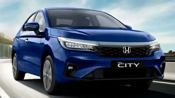 Honda City 2024 e:HEV estreia facelift de meia vida na Índia, com direito a versão híbrida que deixa o Brasil só na vontade
