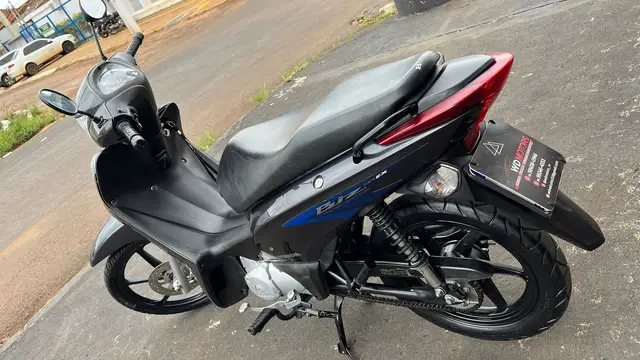 Moto Honda Biz 125i 2011 EX