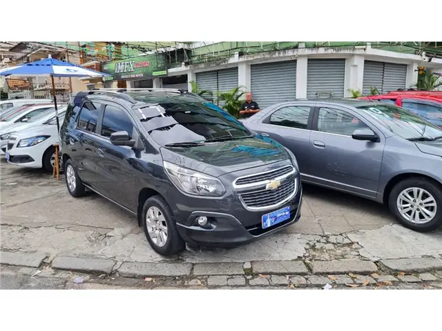 Carro Chevrolet Spin 2017 LTZ 7S 1.8 (Flex) (Aut)
