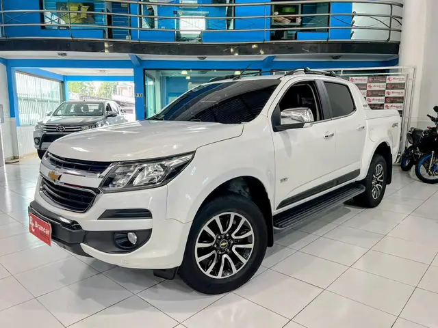 Carro Chevrolet S10 Cabine Dupla 2019 S10 2.8 CTDI High Country 4WD (Cabine Dupla) (Aut)