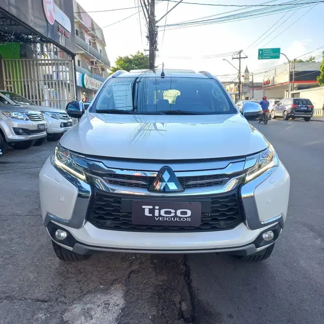 Carro Mitsubishi Pajero Sport 2020 2.4 DI-D HPE Auto 4WD