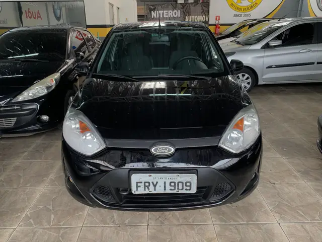 Carro Ford Fiesta Hatch 2014 SE Plus 1.0 RoCam (Flex)