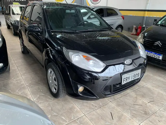 Carro Ford Fiesta Hatch 2014 SE Plus 1.0 RoCam (Flex)