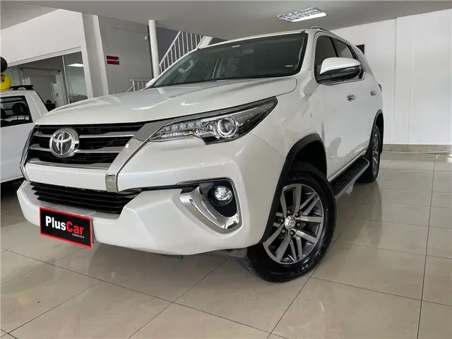 Carro Toyota SW4 2020 2.8 TDI SRX 7L 4x4 (Aut) (Diesel)