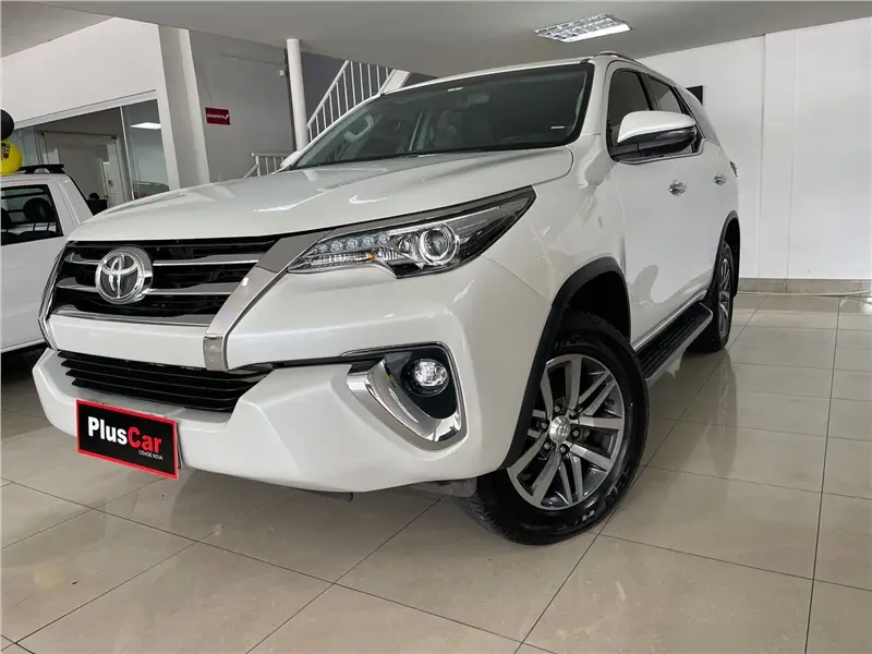 Toyota SW4 2.8 TDI SRX 7L 4x4 (Aut) (Diesel)