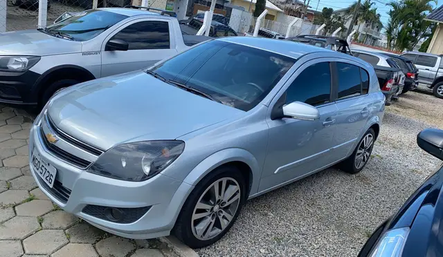 Carro Chevrolet Vectra GT 2010 -X 2.0 8V (Flex)