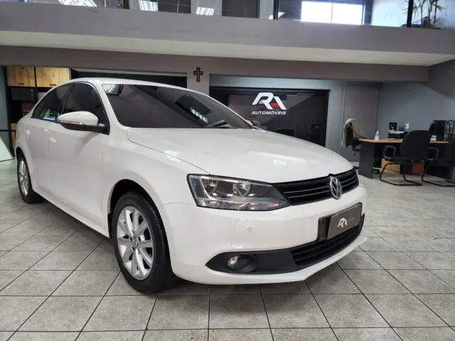 Carro Volkswagen Jetta 2012 2.0 Comfortline (Flex)