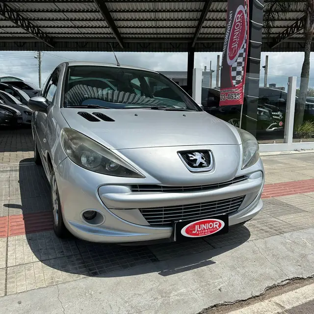 Carro Peugeot 207 2012 Hatch XR 1.4 8V (flex) 2p