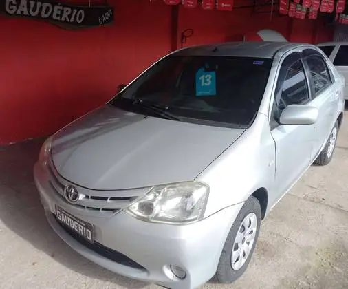 Toyota Etios Sedan XS 1.5 (Flex)
