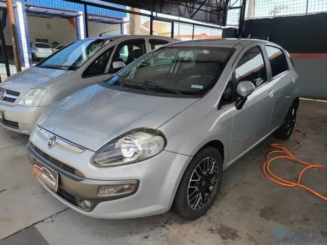 Carro Fiat Punto 2013 Essence 1.6 16V Dualogic (Flex)