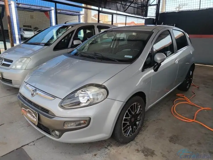 Fiat Punto Essence 1.6 16V Dualogic (Flex)