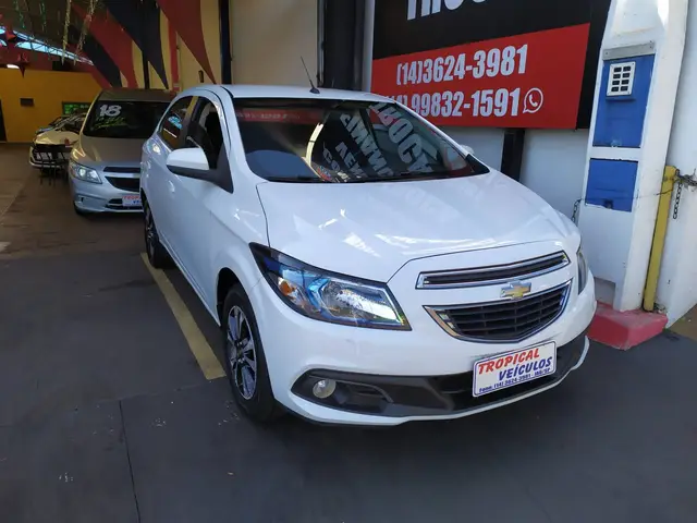Carro Chevrolet Onix 2015 1.4 LTZ SPE/4