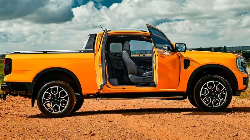 Nova Ford Ranger copia Fiat Strada em versão inédita supercab 