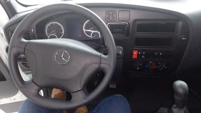 Caminhão Mercedes-Benz Accelo 2024 Accelo 1017 4x2 2p (diesel) (E6)