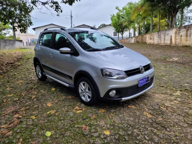 Carro Volkswagen CrossFox 2011 1.6 (Flex)