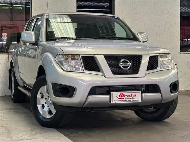 Carro Nissan Frontier 2014 2.5 TD CD 4x4 S
