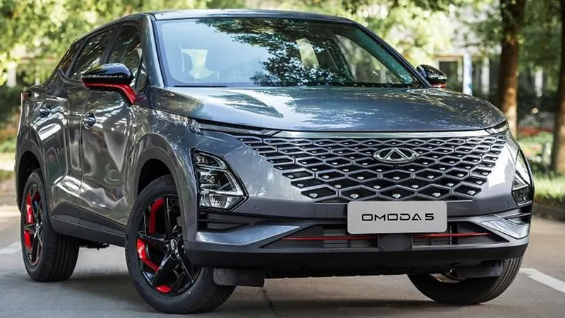 Caoa Chery Omoda 5 será SUV cupê híbrido flex com design matador