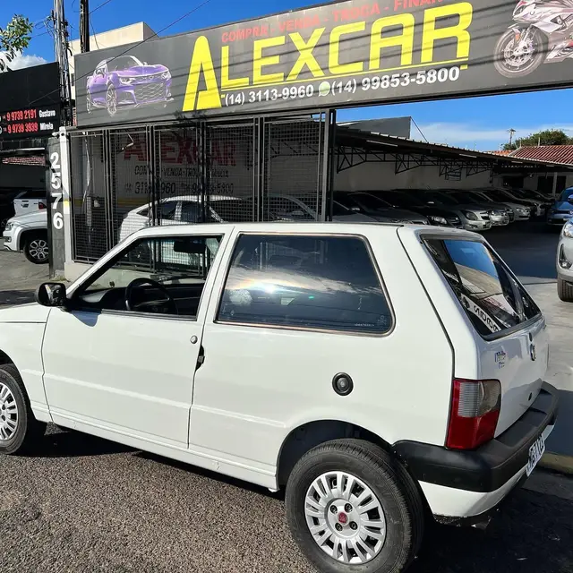 Carro Fiat Uno Mille 2013 Fire Economy 1.0 (Flex) 2p