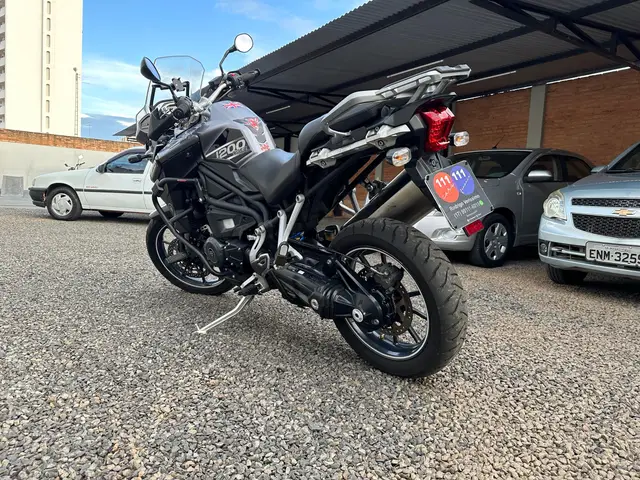 Carro Triumph Tiger 1050 2015 Sport (ABS)