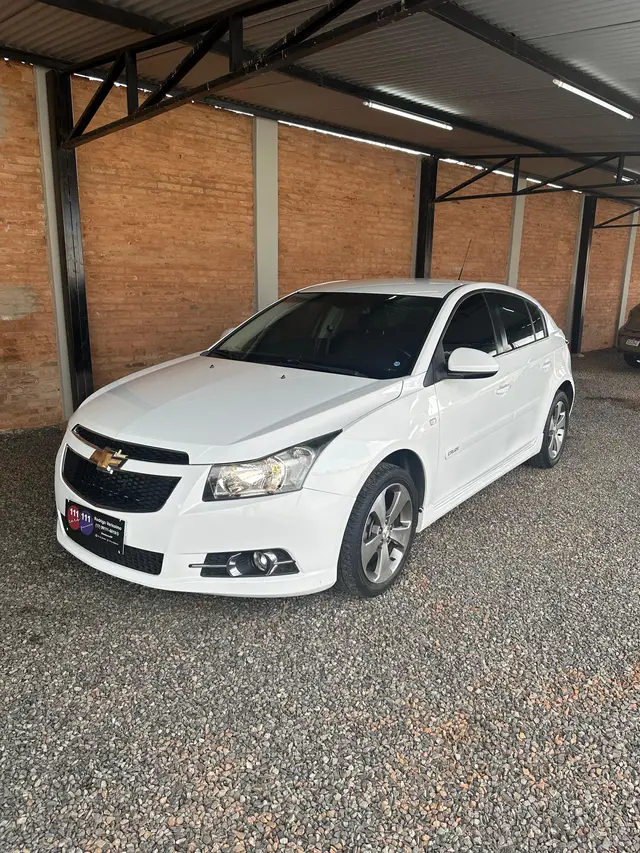 Carro Chevrolet Cruze Sport6 2014 LT 1.8 16V Ecotec (Flex)