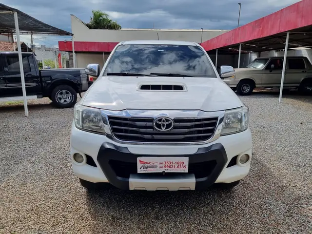 Carro Toyota Hilux Cabine Dupla 2013 Hilux 3.0 TDI 4x4 CD SRV