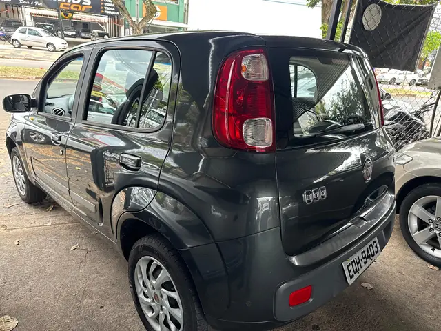 Carro Fiat Uno 2011 Attractive 1.4 8V (Flex) 4p