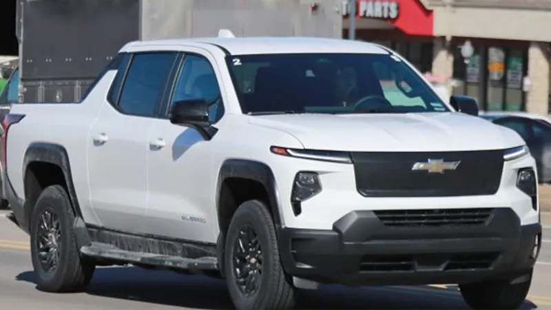 Flagra: Chevrolet Silverado elétrica mais simples é uma Montana gigante