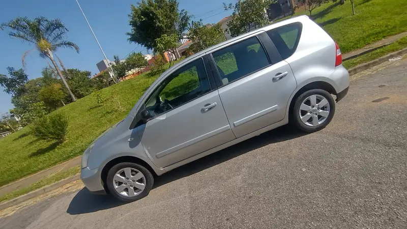 Nissan Livina 1.6 16V (flex)