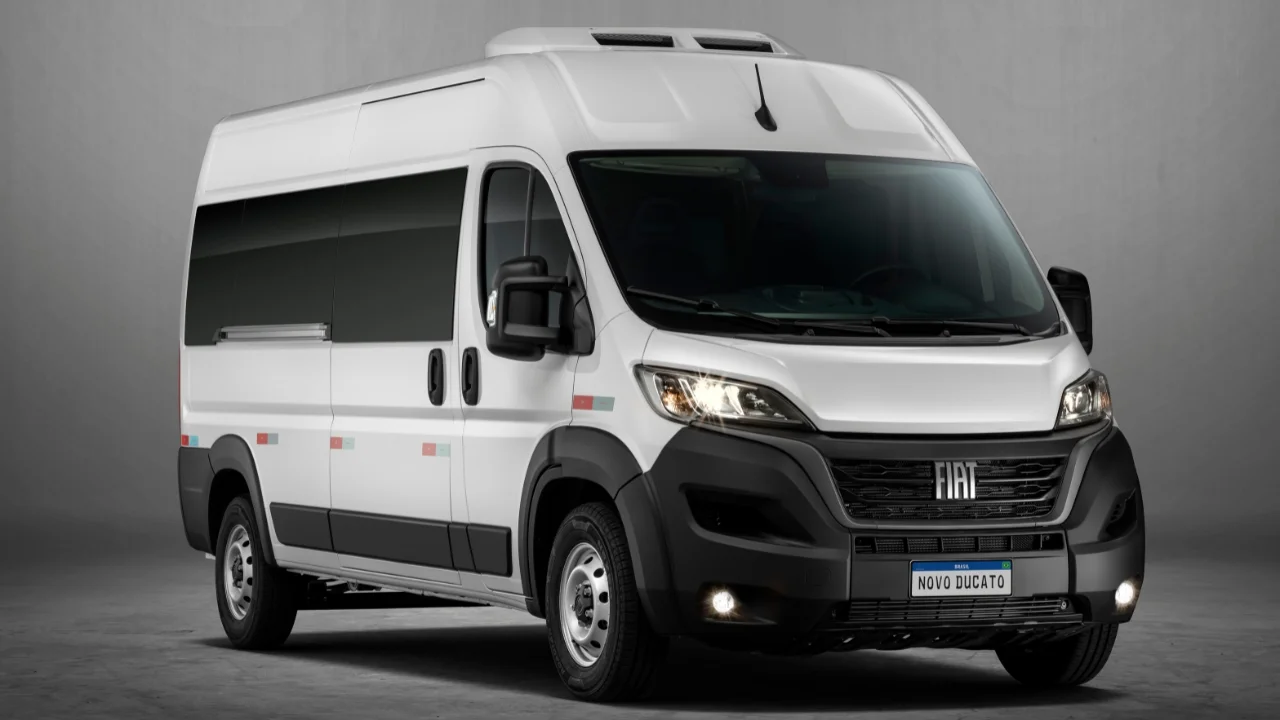 Fiat Ducato Minibus 2.3 Executive