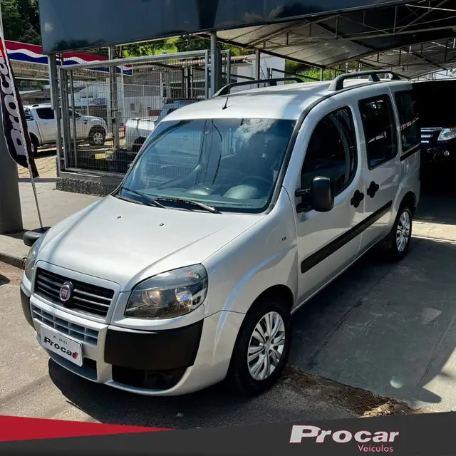 Carro Fiat Doblò 2021 Essence 1.8 16V (Flex)