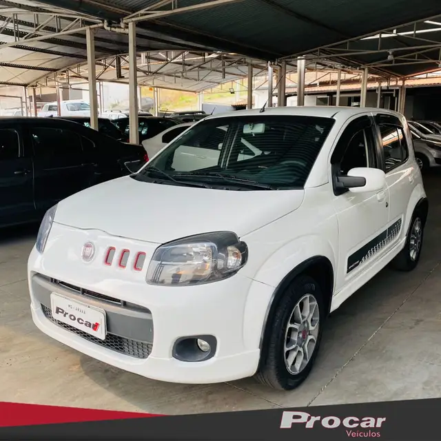 Carro Fiat Uno 2014 Sporting 1.4 8V (Flex) 4p