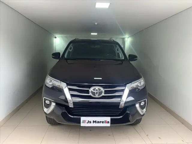 Carro Toyota SW4 2019 2.8 TDI SRX 7L 4x4 (Aut) (Diesel)