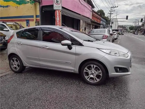 Carro Ford New Fiesta Hatch 2016 New Fiesta Titanium 1.6 16V PowerShift