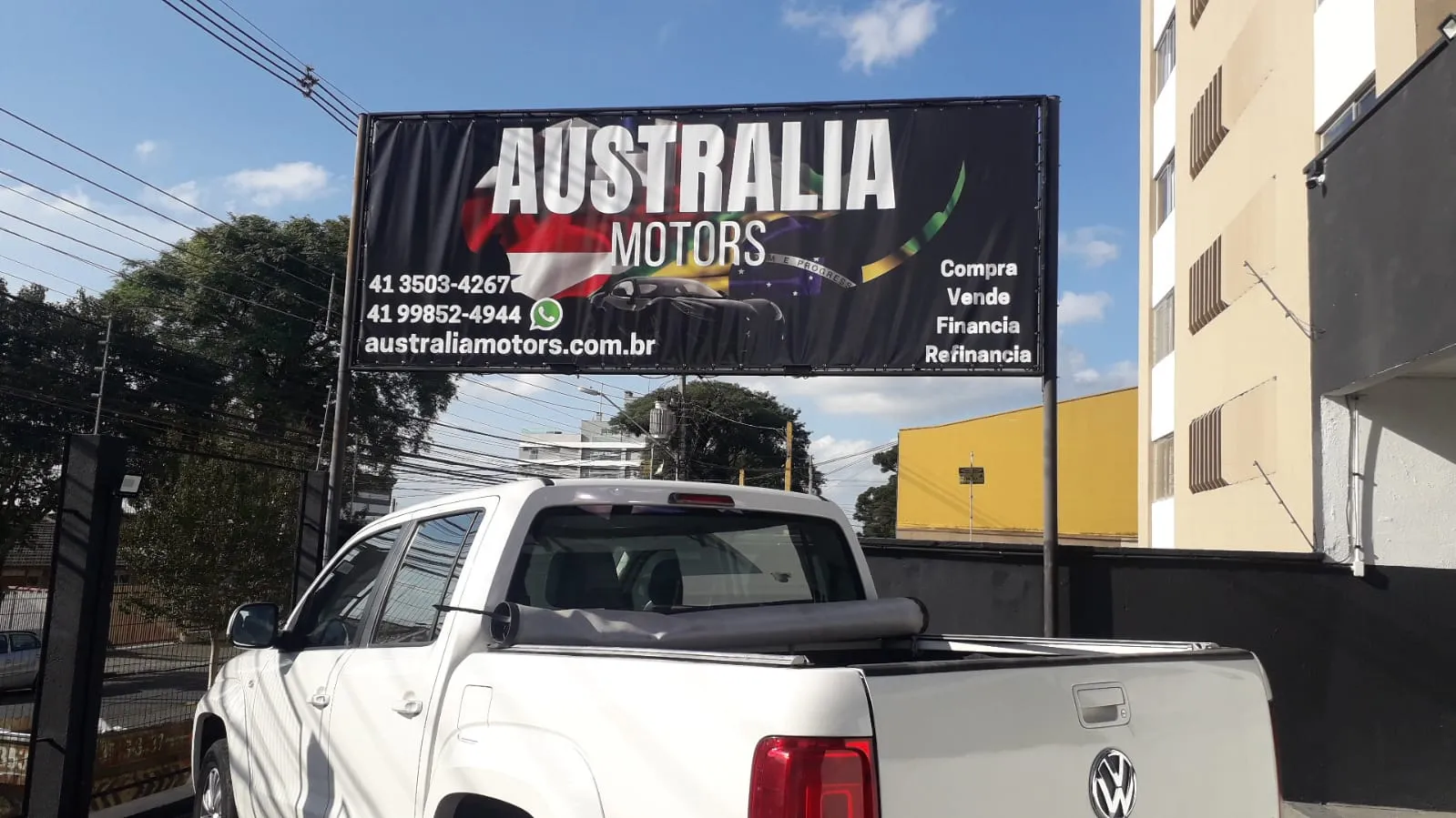 Fachada da loja Veículos à venda em AUSTRALIA MOTORS - Curitiba - PR | Mobiauto