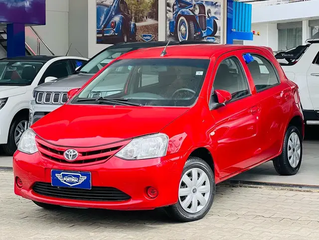 Carro Toyota Etios 2017 X 1.3 (Flex)