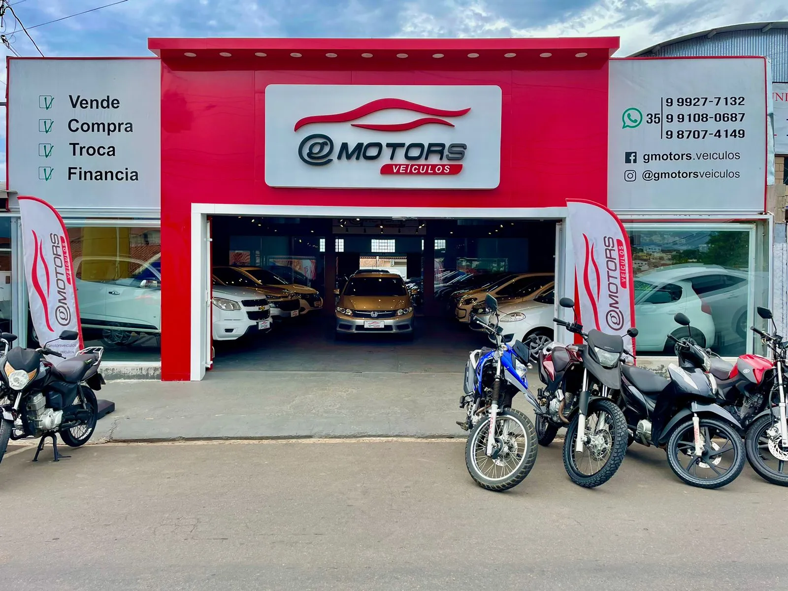 Fachada da loja GMOTORS VEICULOS LTDA - Alfenas - MG