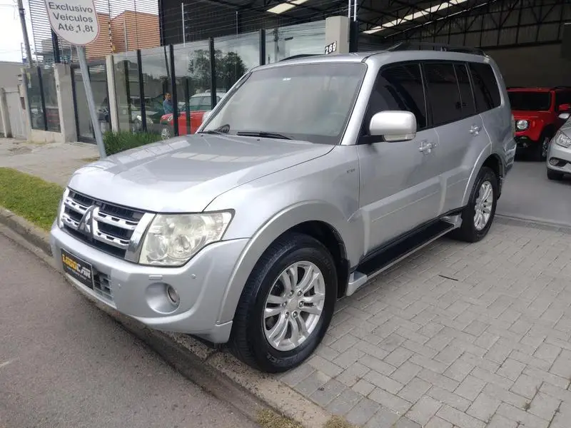 Mitsubishi Pajero Full 3.2 DI-D 5D HPE 4WD