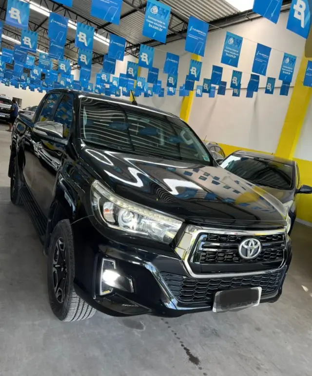 Carro Toyota Hilux Cabine Dupla 2016 Hilux 2.8 16v TDI SRV CD 4x4 (Aut)