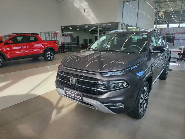 Carro Fiat Toro 2023 Volcano 2.0 TDI 4x4 (Aut)